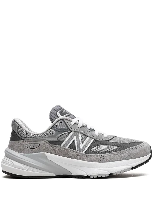 New Balance 990 Shoes