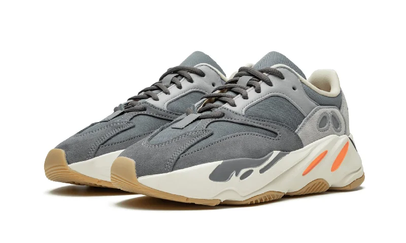 Yeezy Boost 700 Magnet