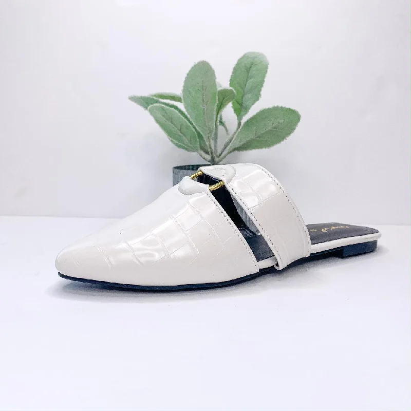 Expect Success O Ring Slip-On Mules in White