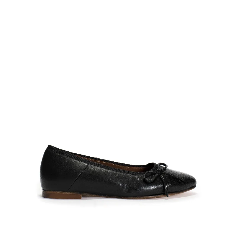 Rhina Silky lamb Black