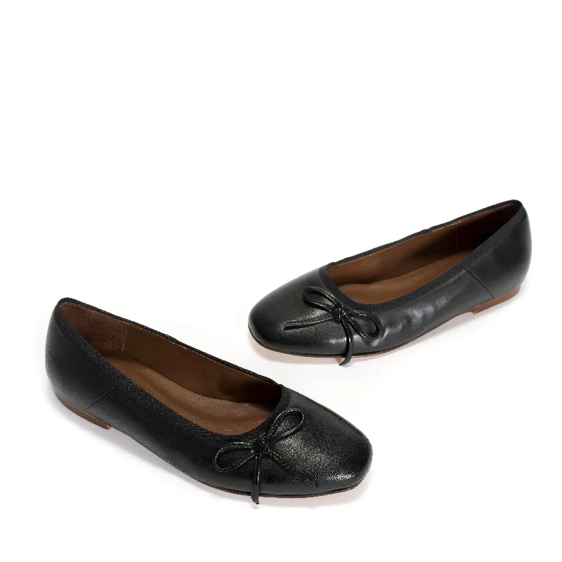 Rhina Silky lamb Black