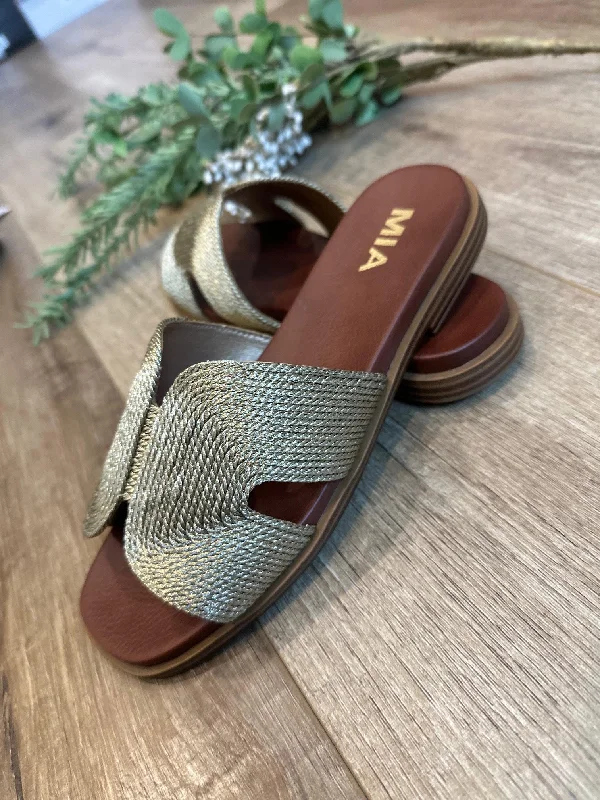 Dia Cutout Slide Sandal (MIA)