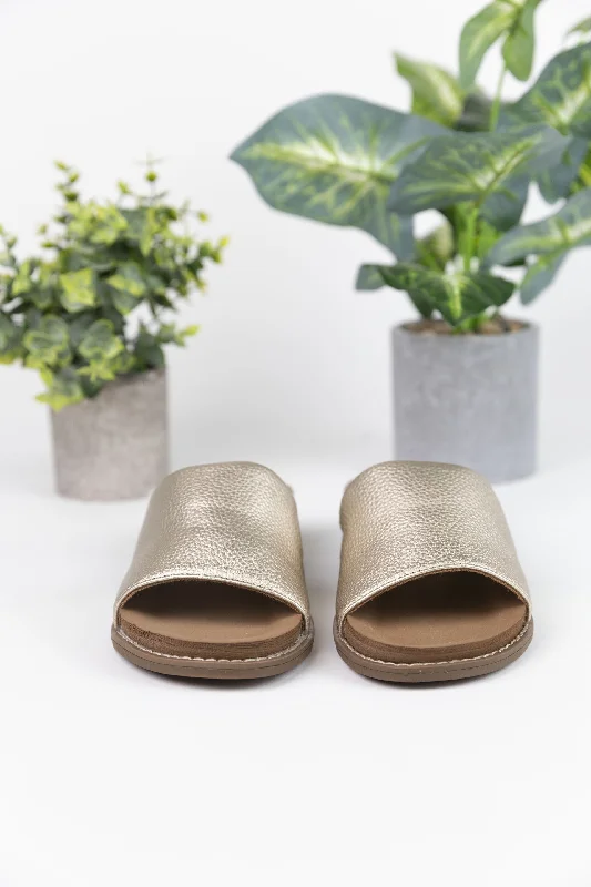 Kalo Slide Sandals