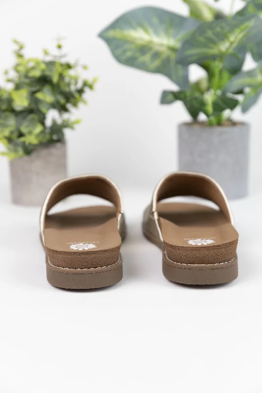 Kalo Slide Sandals