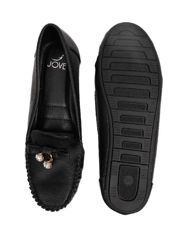 Women Black Textured Loafers