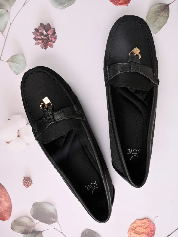 Women Black Solid Loafers