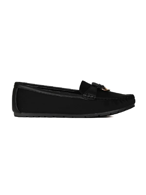 Women Black Solid Loafers