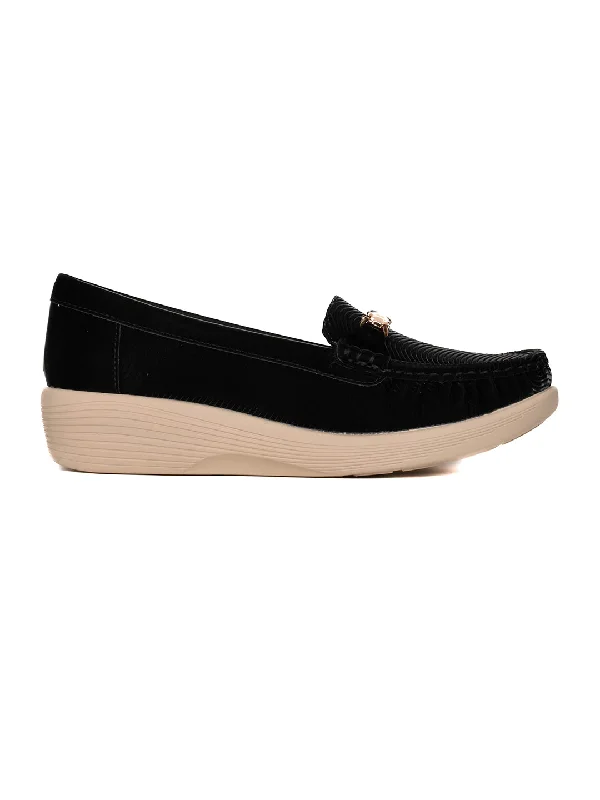 Women Black Solid Wedge Heel Loafers