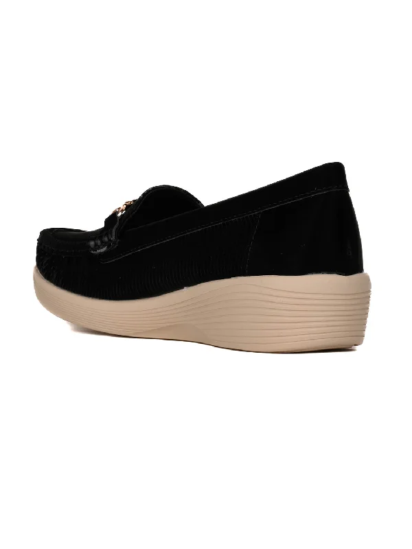 Women Black Solid Wedge Heel Loafers