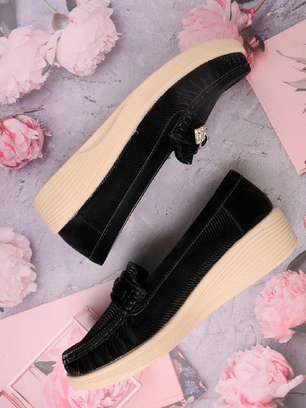 Women Black Textured Wedge Heel Loafers