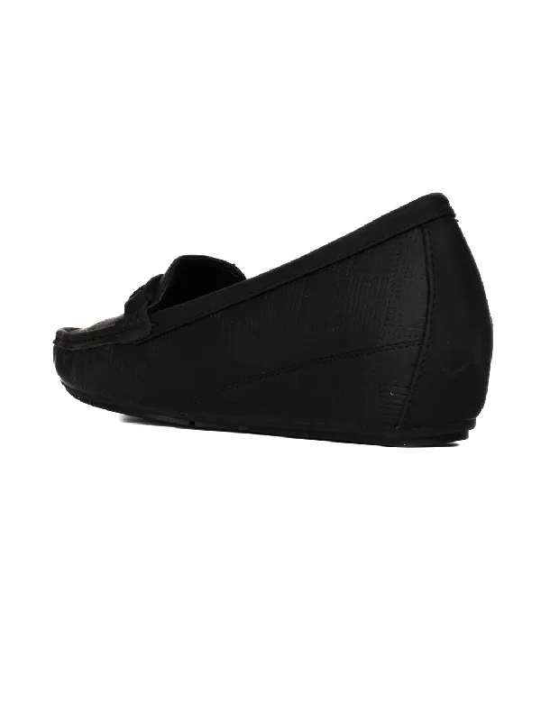 Women Black Textured Wedge Heel Loafers