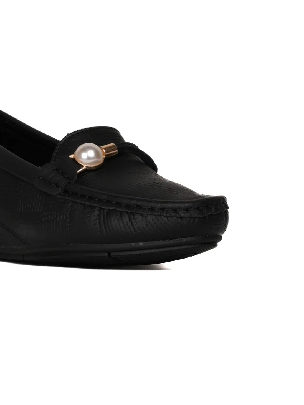 Women Black Textured Wedge Heel Loafers