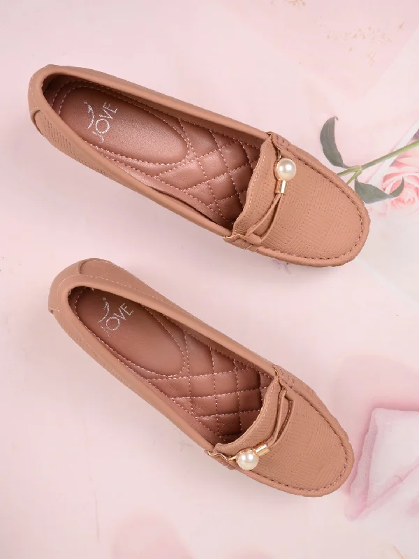 Women Nude Textured Wedge Heel Loafers