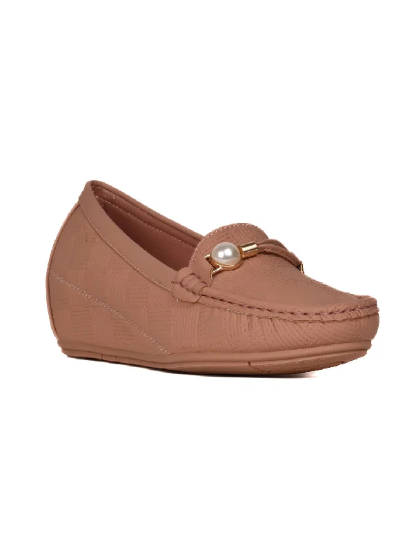 Women Nude Textured Wedge Heel Loafers