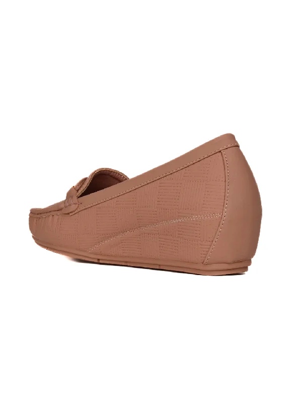 Women Nude Textured Wedge Heel Loafers