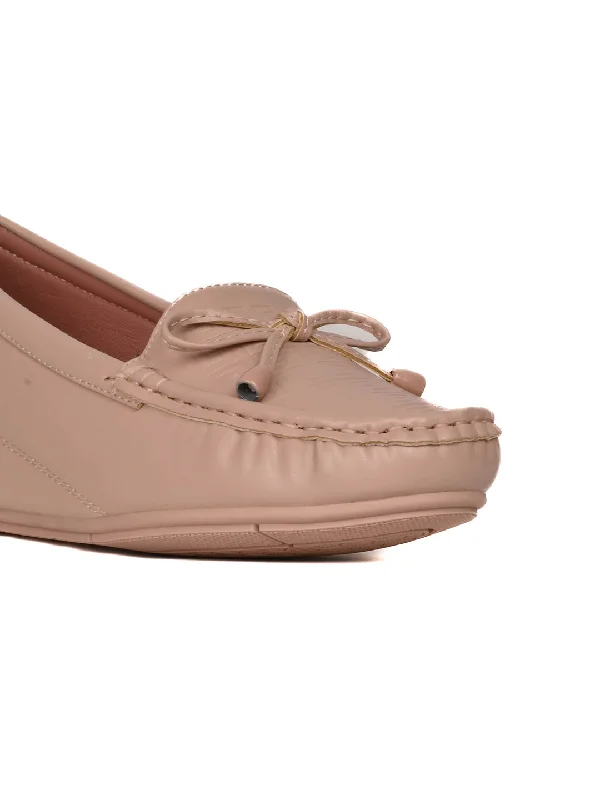 Women Nude Textured Wedge Heel Loafers