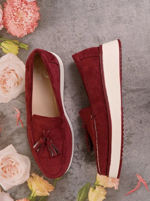 Women Maroon Solid Tassel Loafers